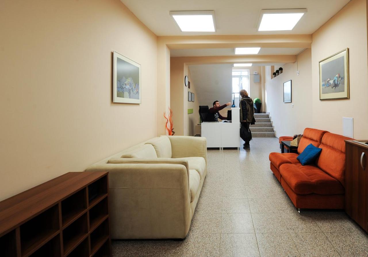Best Rest Guest Rooms Plovdiv Ngoại thất bức ảnh