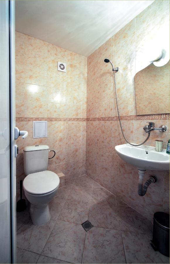 Best Rest Guest Rooms Plovdiv Ngoại thất bức ảnh