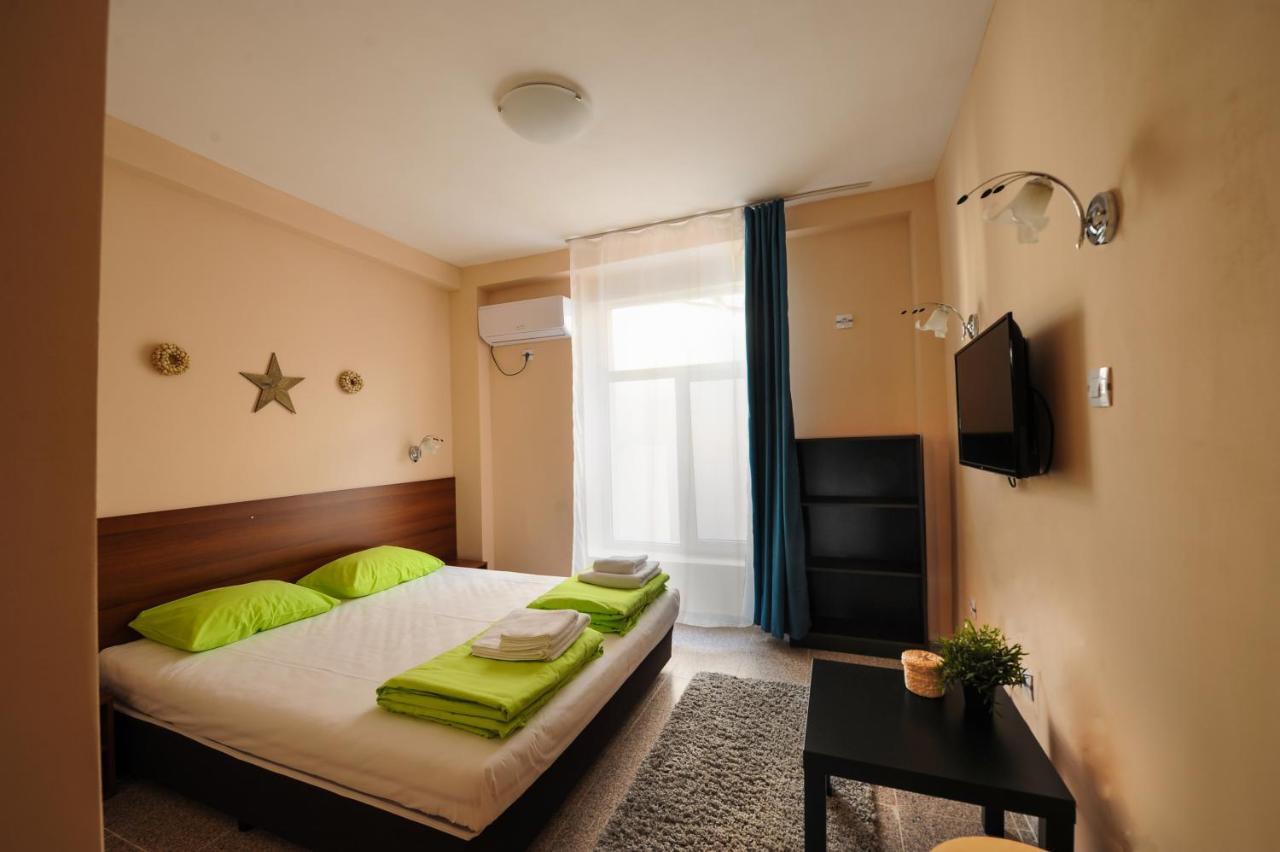 Best Rest Guest Rooms Plovdiv Ngoại thất bức ảnh