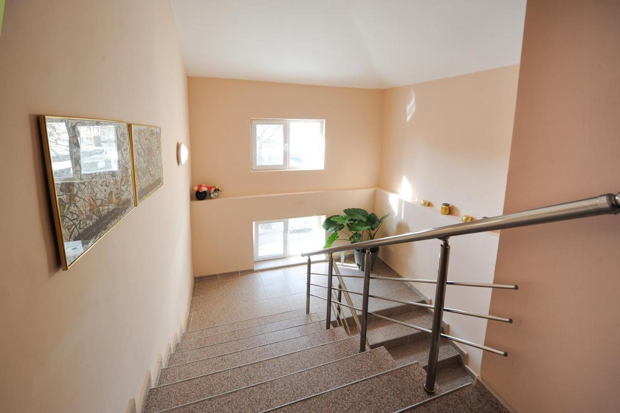 Best Rest Guest Rooms Plovdiv Ngoại thất bức ảnh